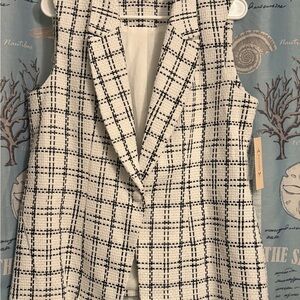 Nanette Lepore Cream and Black Tweed Sleeveless Coat Vest